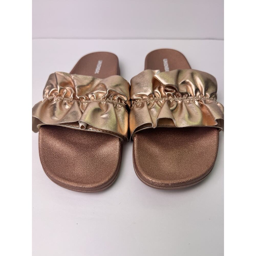 UNIONBAY Rose Gold Ruffle Slide Sandals Women’s Size 10 Metallic Comfort NEW